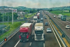 Inquinamento dell’aria troppo alto per i trasporti in Europa, la Germania in testa per lo smog