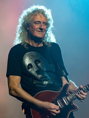 Brian May lancia il profumo “Save me” per proteggere la fauna selvatica