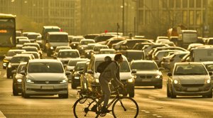 I 3/4 dei cittadini di Roma e Milano vogliono lo stop alle vendite di auto diesel o benzina
