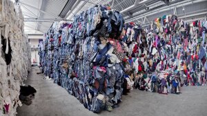 I rifiuti tessili in Italia, spiegati coi numeri