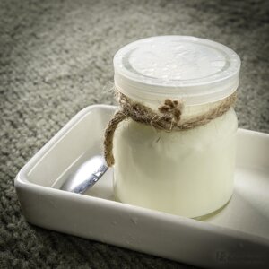 Sicuri che lo yogurt resti “vivo” fino alla scadenza?