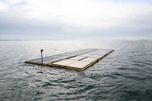 Pannelli solari in mare, in Olanda sfidano le onde e sposano l’eolico