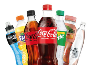Coca-Cola, annuncia il passaggio al 100% di plastica riciclata