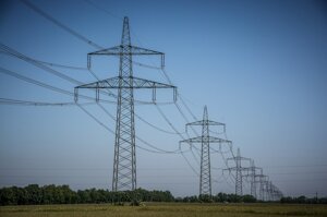 Rinnovabili da record in Gb e Germania, ma in Italia il gas naturale copre il 65% dell’elettricità