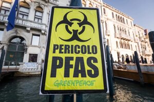 L’allarme di Greenpeace: in Italia Pfas presenti anche nell’aria