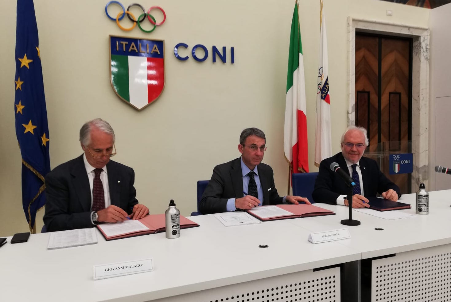 Ambiente, Sport diventa plastic free: firmato protocollo d’intesa Ministero-Coni