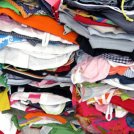 Rifiuti tessili urbani: i cassonetti sono pieni e le aziende in difficoltà - di Silvia Massimino