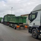 La (mancata) gestione rifiuti in Toscana, tra “carri armati” e 8.760 tir in cerca di impianti - di Luca Aterini