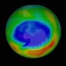 Il buco dell'ozono della Terra si sta riducendo