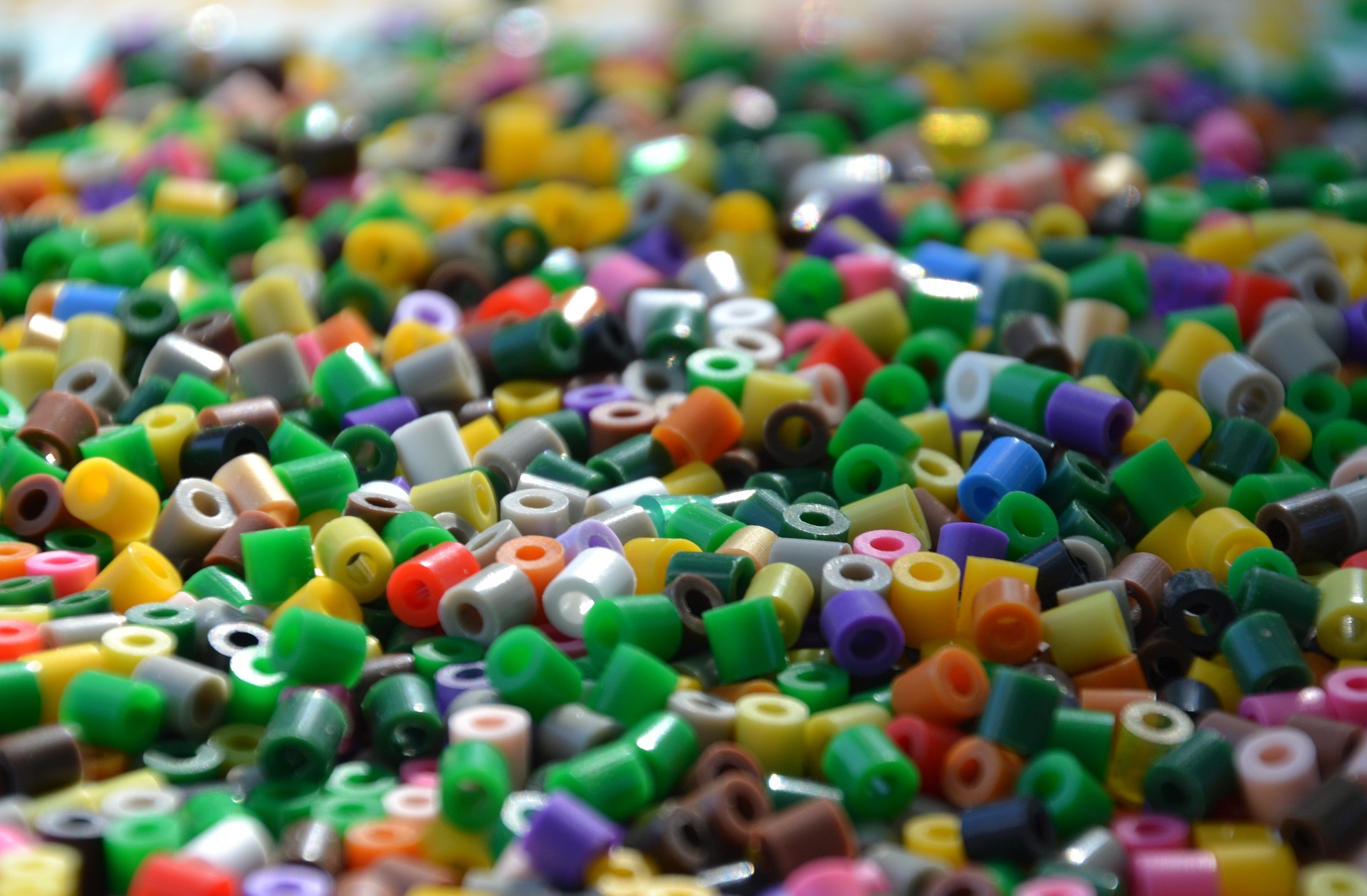 L’impegno delle aziende green contro il ritorno della plastica - di Lucio Palmisano